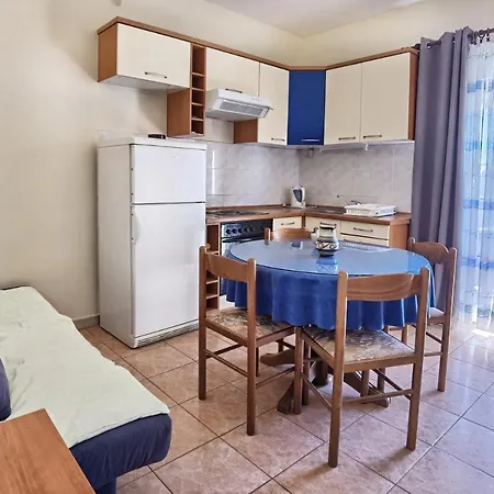 Lasan - 150 M From Sea Apartment *