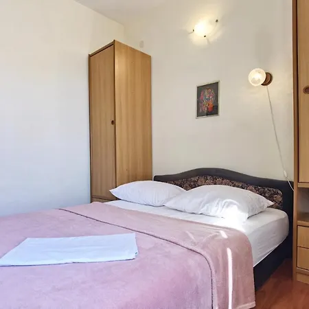 Lasan - 150 M From Sea Apartment *