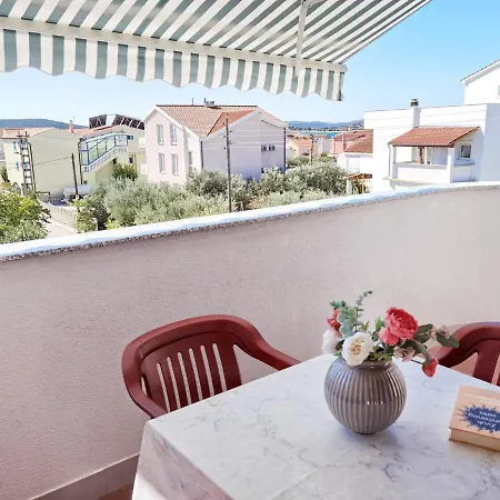 Apartment Lasan - 150 M From Sea